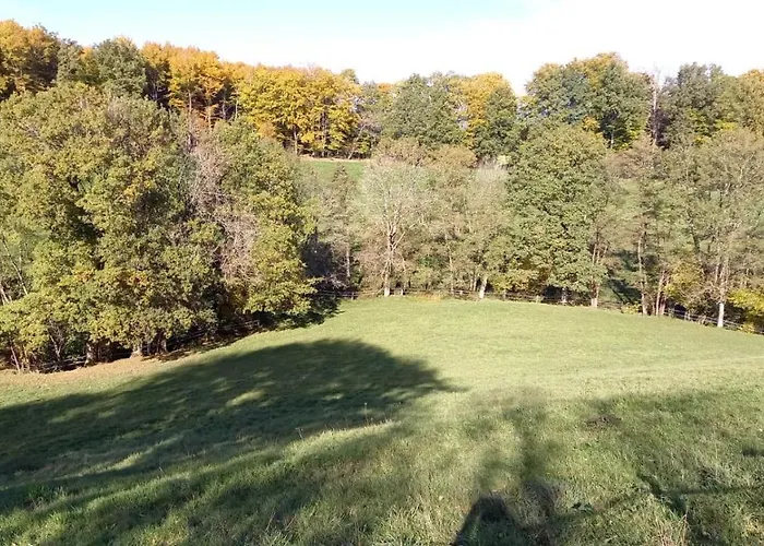 Alpagas De Barres Bed & Breakfast 3*