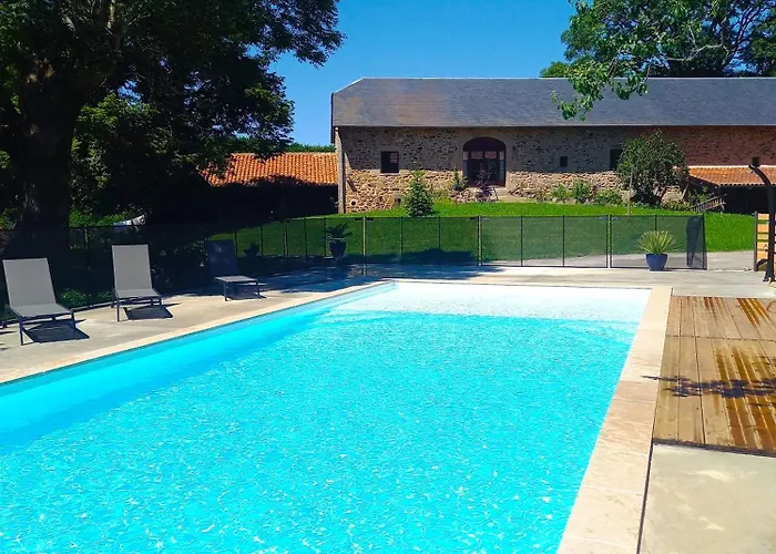 Alpagas De Barres Bed & Breakfast Senaillac-Latronquiere